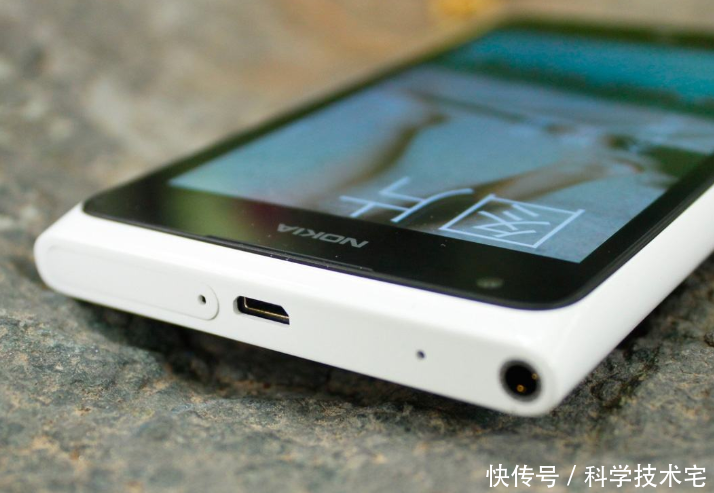 可以运行windows10的手机:手机+电脑的绝配?