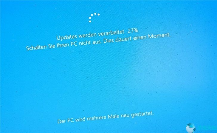 微软Windows 10更新卡在27%，DJ很着急.jpg