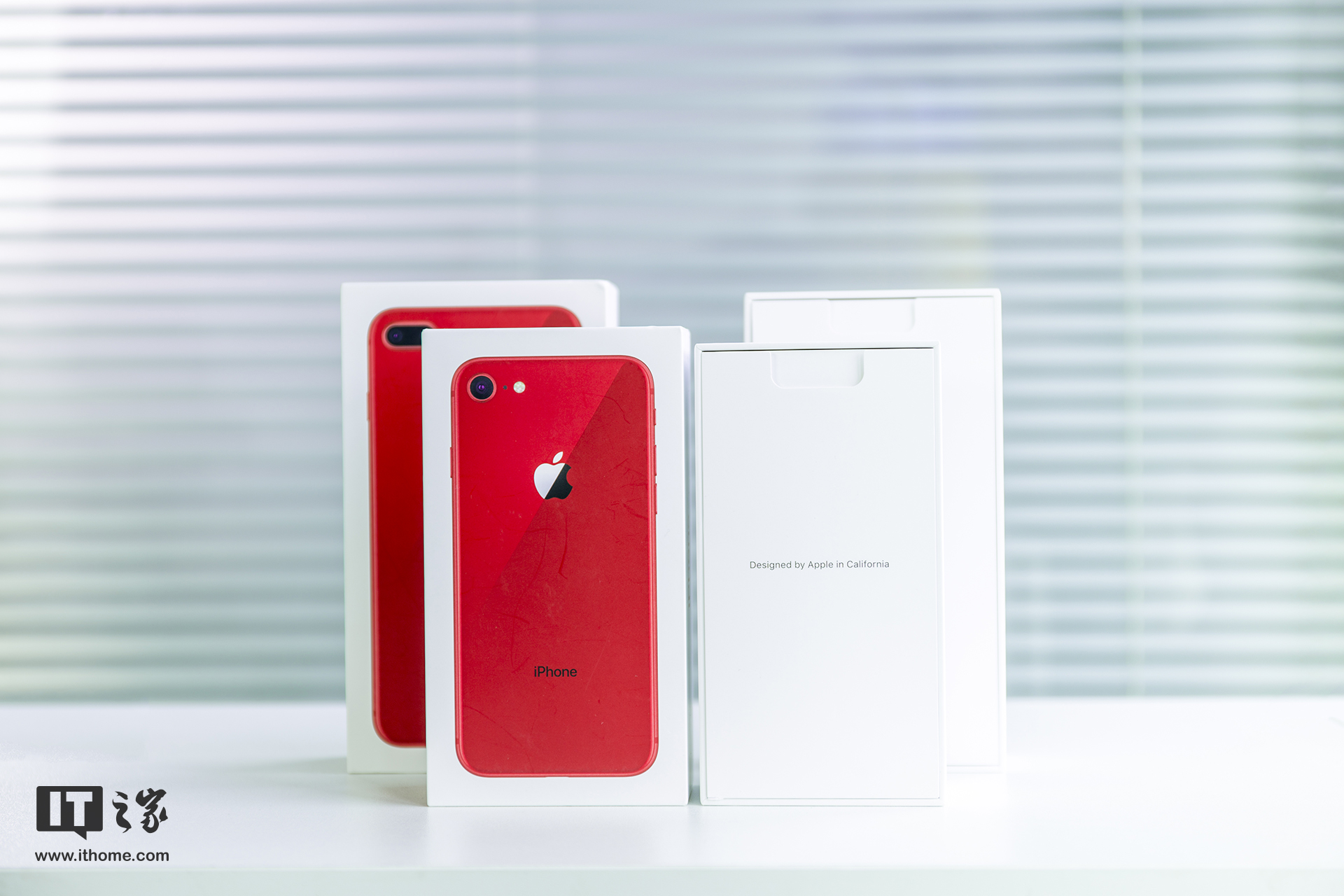 苹果iPhone 8/8 Plus红色特别版