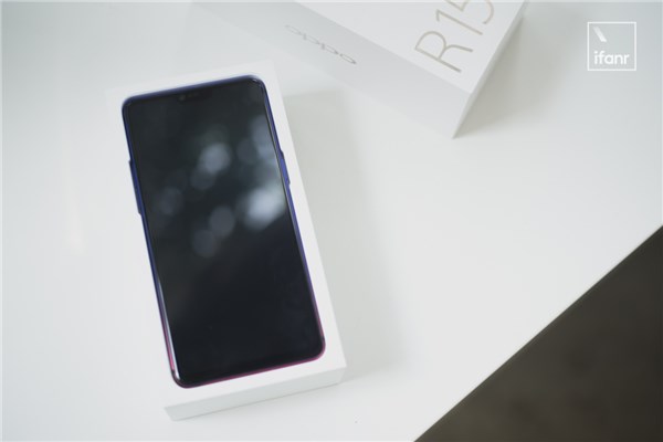 OPPO R15星云版