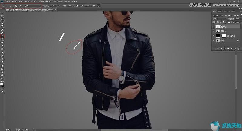 Photoshop cs6如何将人物衣服转成创意线稿效果？