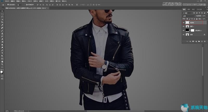 Photoshop cs6如何将人物衣服转成创意线稿效果？