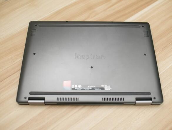 戴尔的Windows 10超极本Inspiron 13 7368预算2.jpg