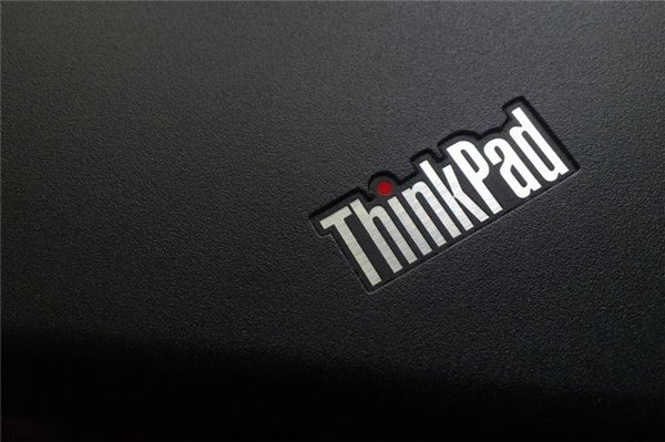 ThinkPad 25周年限量版只是七行键盘的T470喜欢嘛10.jpg