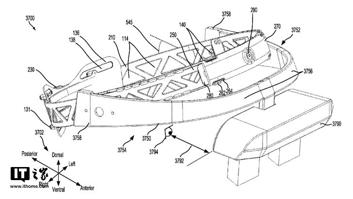 微软HoloLens 2.0的设计将更小更轻，目镜自动调节.jpg